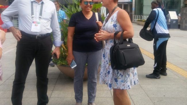 Seul, chwila przed paradą. Z Catalin Oancea z Rumunii i Nazan Karagozoglu z Turcji
